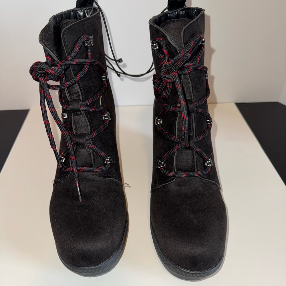 Women’s Serra wedge boot